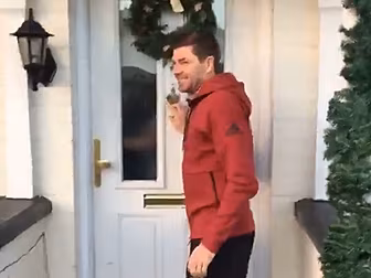WATCH: Steven Gerrard pays spe...