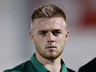 Dundalk confirm signing of ex-...
