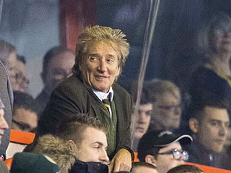 WATCH: Rod Stewart was in flyi...
