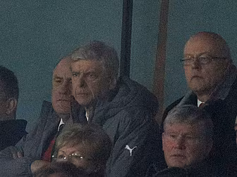 Arsene Wenger acknowledges Ars...