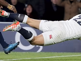England scrape home against Fr...