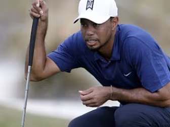 Tiger Woods pulls out of the n...