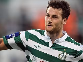 Dundalk sign Thomas Stewart