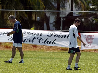 Kevin Kilbane and Kenny Cunnin...