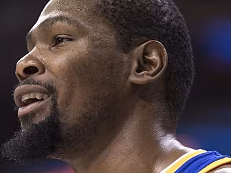 Knee injury may end Kevin Dura...