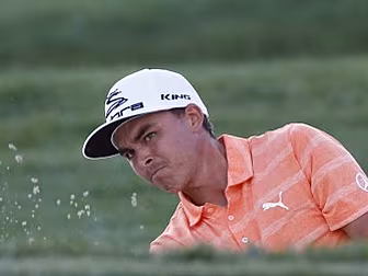 Rickie Fowler wins the Honda C...