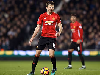 Michael Carrick to consider re...