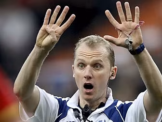 Wayne Barnes under fire after...