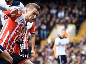 Steven Davis disappointed with...