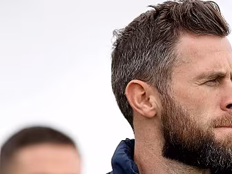 Daryl Murphy ruled out of Irel...