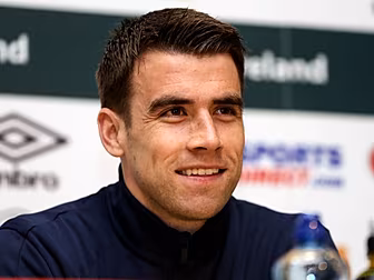 Seamus Coleman unfazed by thre...