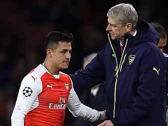 Ozil and Sanchez want to stay:...