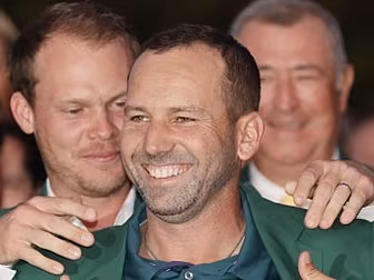 TWEETS: Golf's delighted r...