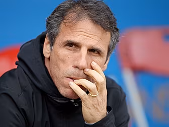 Gianfranco Zola resigns as Bir...