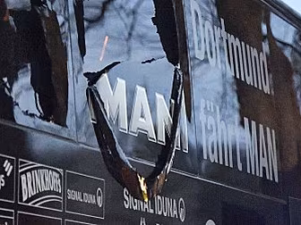 Borussia Dortmund bus attack s...