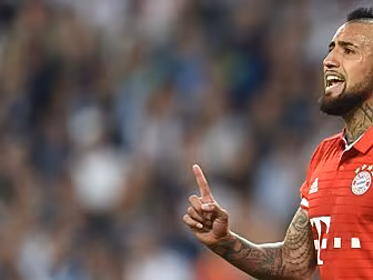 Arturo Vidal bemoans "robb...