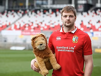 WATCH: Iain Henderson reacts t...