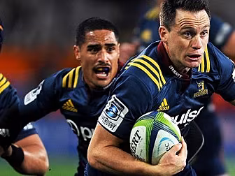 Injury scare for Ben Smith wit...