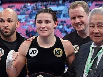 Katie Taylor wins by stoppage