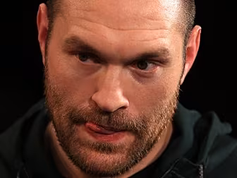 Tyson Fury eyes return to the...