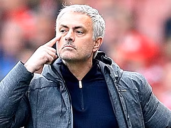 Jose Mourinho hits out at fixt...