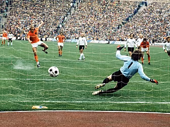 Johan Neeskens describes sheer...