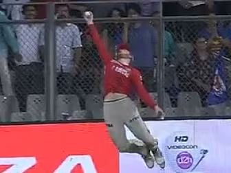 WATCH: Martin Guptill makes se...