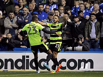 Huddersfield reach Championshi...