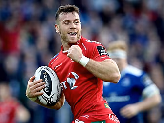Leinster stunned by Scarlets