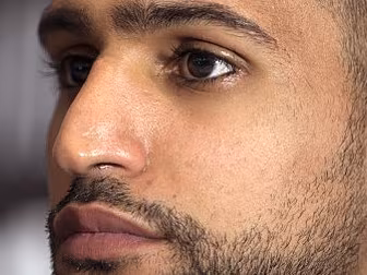 Amir Khan targets Wembley bout...