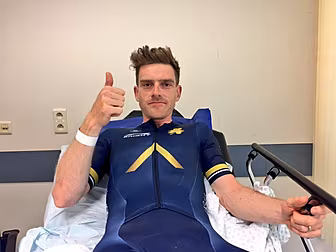 Martyn Irvine withdraws from B...