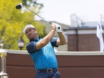 Graeme McDowell two off the le...