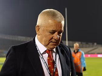 Warren Gatland questions trave...