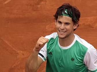 Dominic Thiem beats Novak Djok...