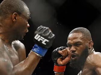 Daniel Cormier pays beautiful...