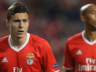 CONFIRMED: Manchester United s...