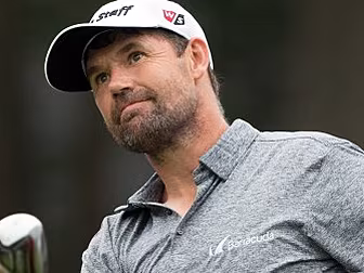 Harrington still in the hunt a...