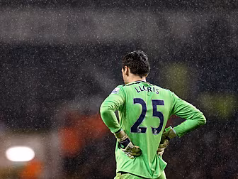 Mauricio Pochettino: Stripping...