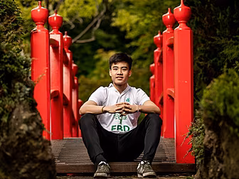 Badminton Star Nhat Nguyen'...