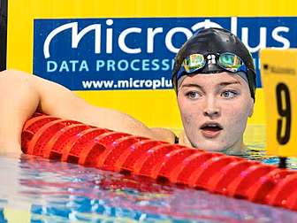 Magic Mona storms into final a...