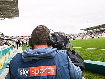 Sky agree deal to offer BT Spo...