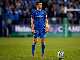 Johnny Sexton commits his futu...