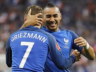War of words erupts as Payet&#...