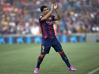 Luis Suarez makes Barcelona de...