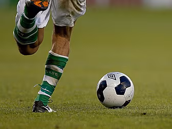 Round-up: Chelsea leave it lat...