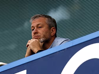Chelsea board to decide Mourin...