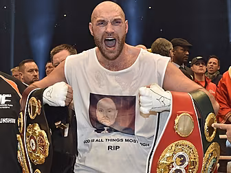 Tyson Fury celebrated his Worl...
