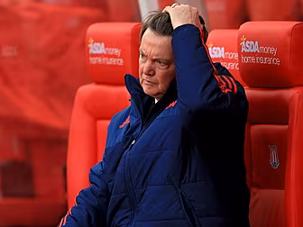 Louis Van Gaal dismisses resig...
