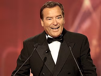WATCH: Jeff Stelling casually...