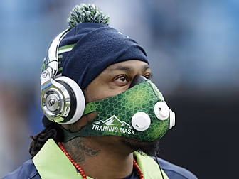 Marshawn Lynch "leaning to...